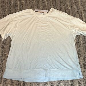 Women’s Light Blue Ombré Short Sleeve light Sweater Shirt  1X NWT